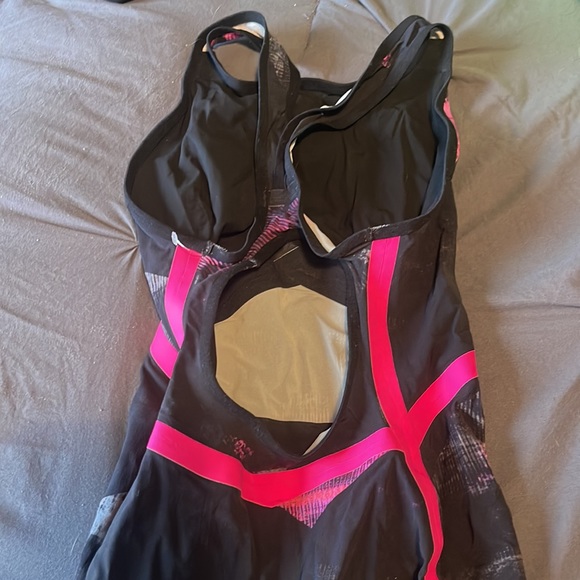 Addidas tech suit - Picture 3 of 5